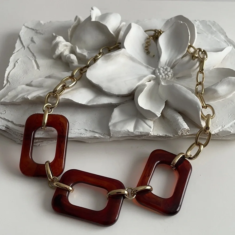 Large Statement Choker Style Acrylic Rectangle Tortoise Necklace - Picture 7 of 9